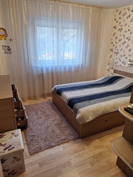 Universitate,metrou,